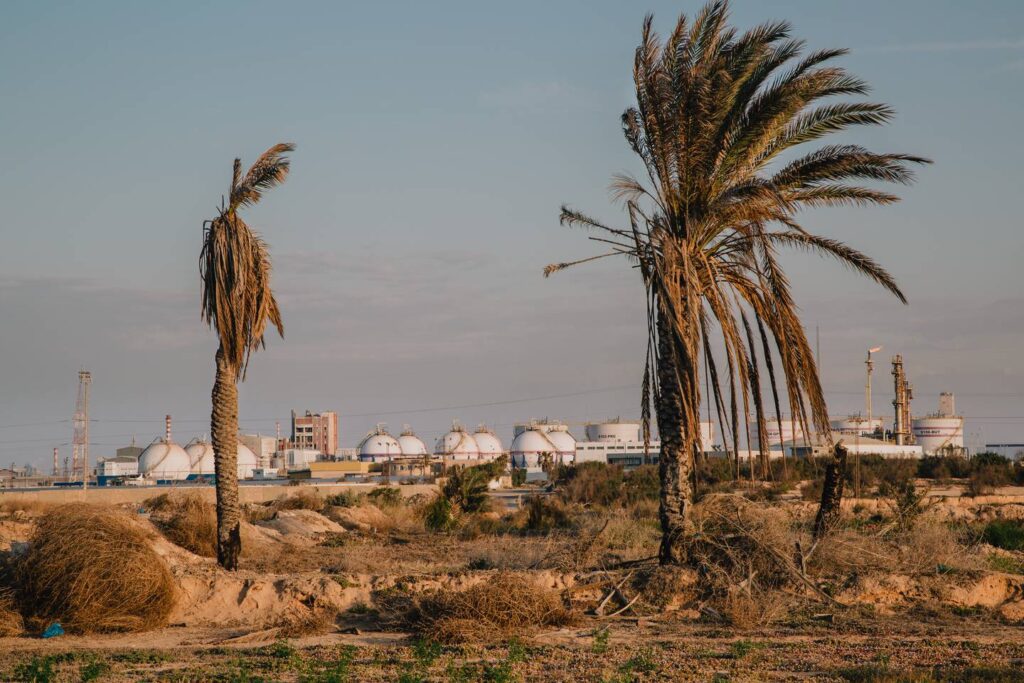 Tunisie Telegraph — الأولى تقرير: النفايات المشعة تحول الساحل التونسي الى " مقبرة جماعية "