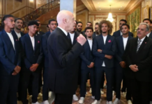 سعيّد يستقبل المنتحب التونسي لكرة القدم قبيل توجّهه إلى المكسيك